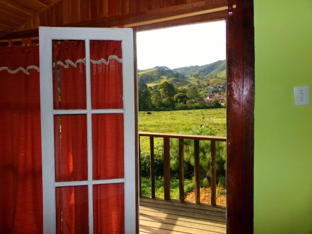 Pousada Chales Vista Da Serra Visconde De Maua Room photo